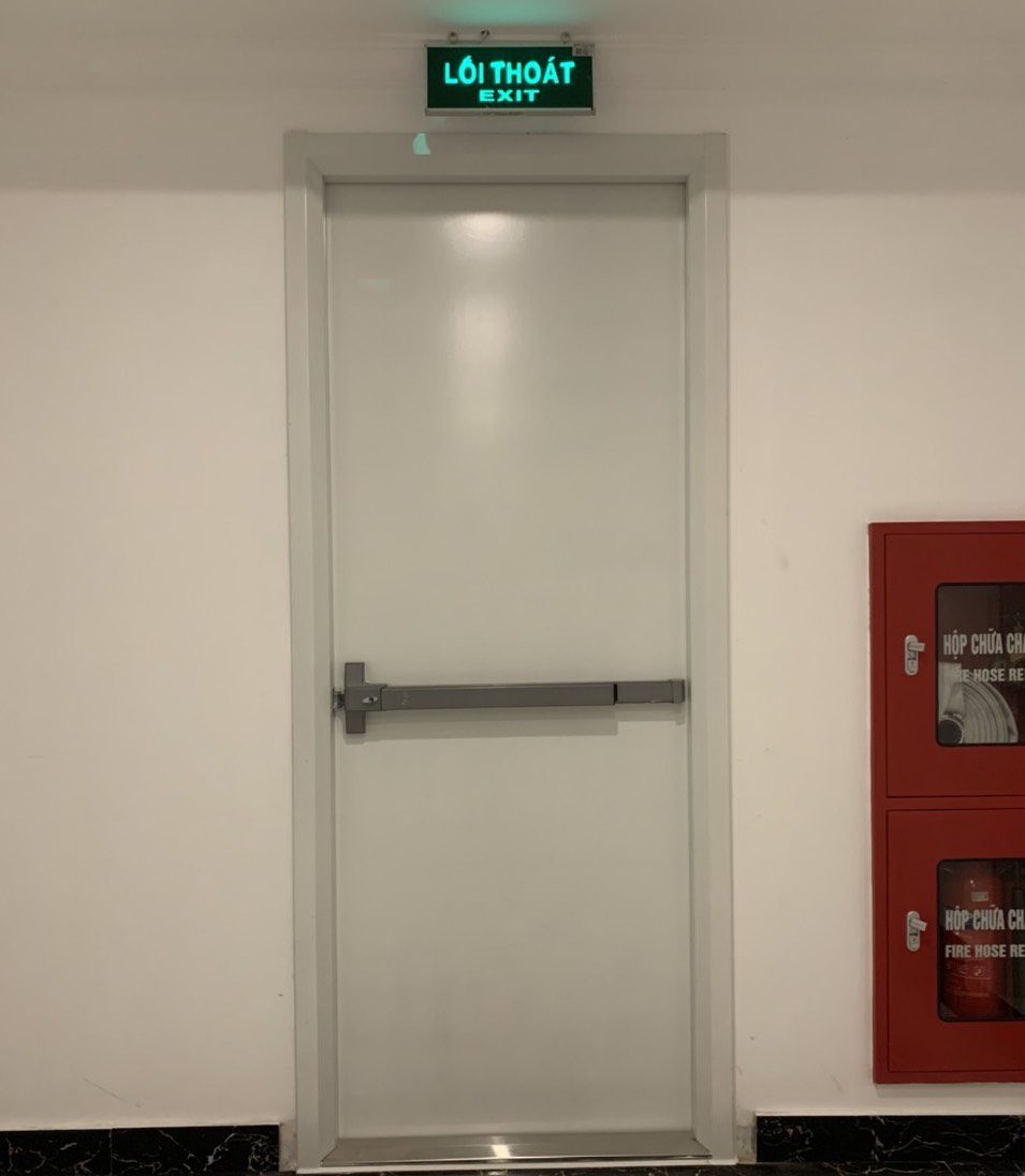 Cửa chống cháy đang đóng vai trò quan trọng không thể thiếu hiện nay